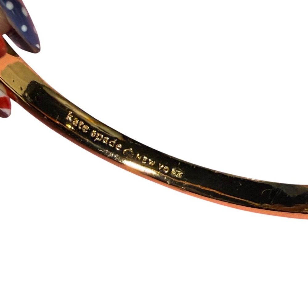 Kate Spade Take A Bow Black And Cream Stripe Enamel Bangle Bracelet - Gold Tone - Picture 4 of 6